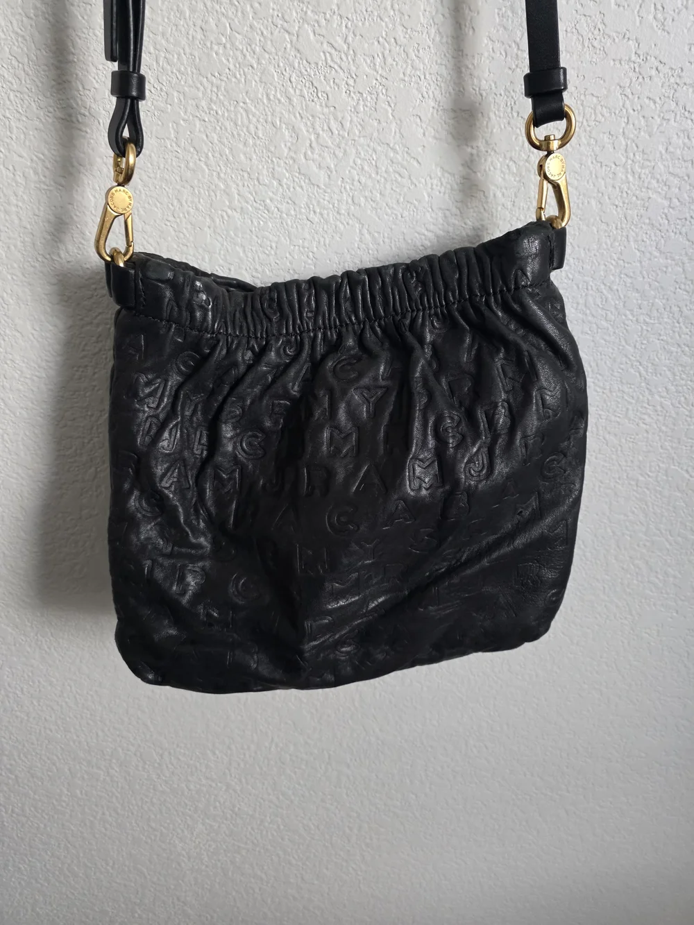 Marc Jacobs Cross Body Bag with Gold Hardware As Is - Picture 4 of 8